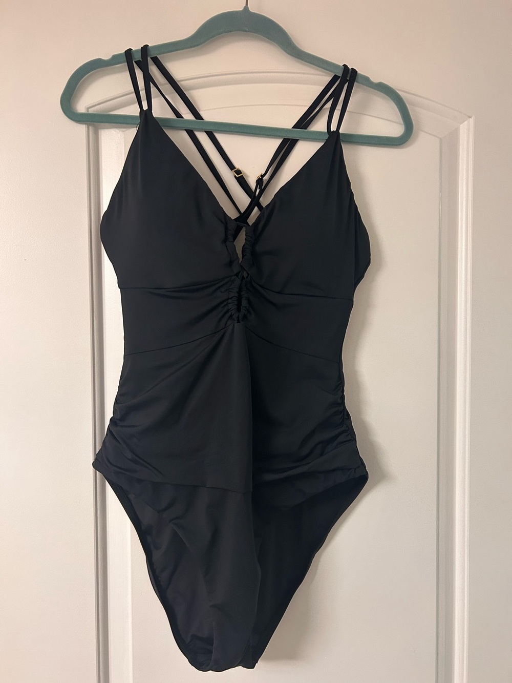 La Blanca Island Goddess black underwire one piece swimsuit sz14